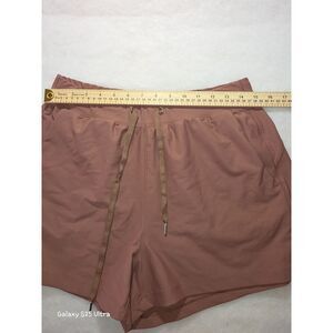Old Navy Active Women’s High-Rise Go-Dry Athletic Shorts Brown Size M